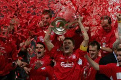 塞维利亚与比利亚雷亚尔：联赛排名背后的实力与表现分析